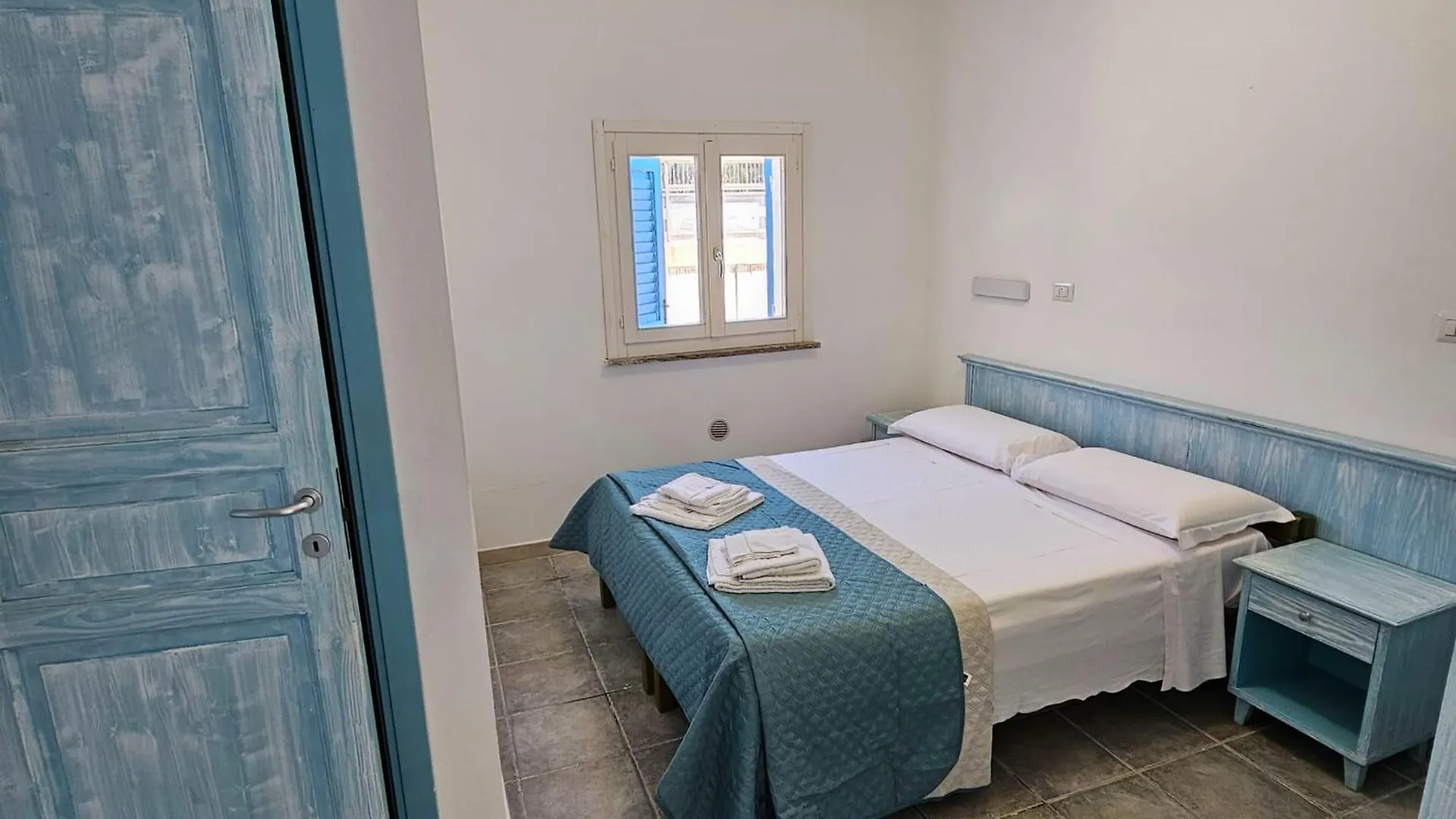 Hotel Vel Mari - Rooms On The Beach Alghero Italy