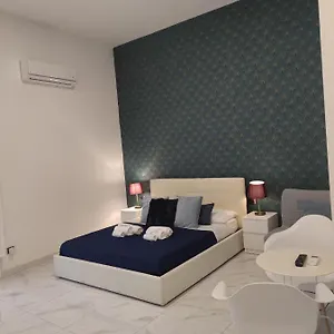 https://domus-luigi-leone-ii.hotels-amalfi.com
