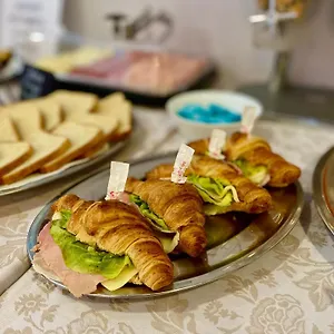 https://byron-light-hotel.riccione-hotels.org