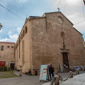 https://centro-storico-carlo-alberto.hotelsalgherosardinia.com